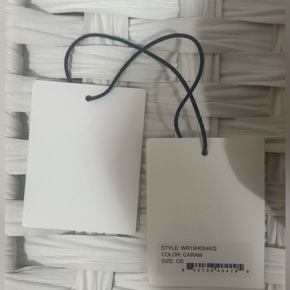 Gorgeous! In pristine condition Mansur Gavriel Cloud Clutch Caramel - Picture 5 of 8